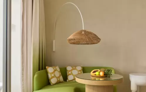 02-cmlm-panoramic- lagoon-room-with-open-air- bath-03.jpg